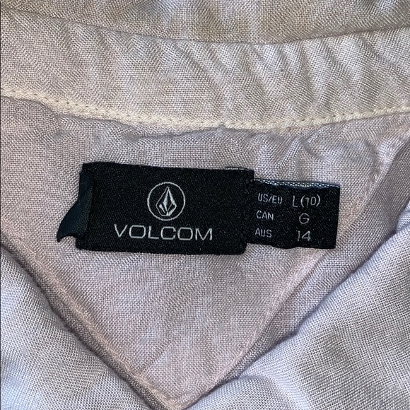Volcom button up women’s - Picture 4 of 4